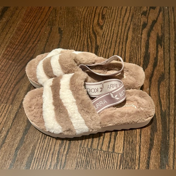 Koolaburra by Ugg Fuzzy Slippers - Picture 2 of 4